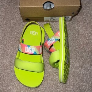 NIB toddler Girls’ T Zumba Sling Lime Green Pink rainbow sandal (11)